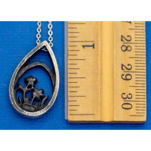 18 inch, Vintage Silver Tone Chain Link  Teardrop Pendant Necklace D9 - Picture 3 of 3